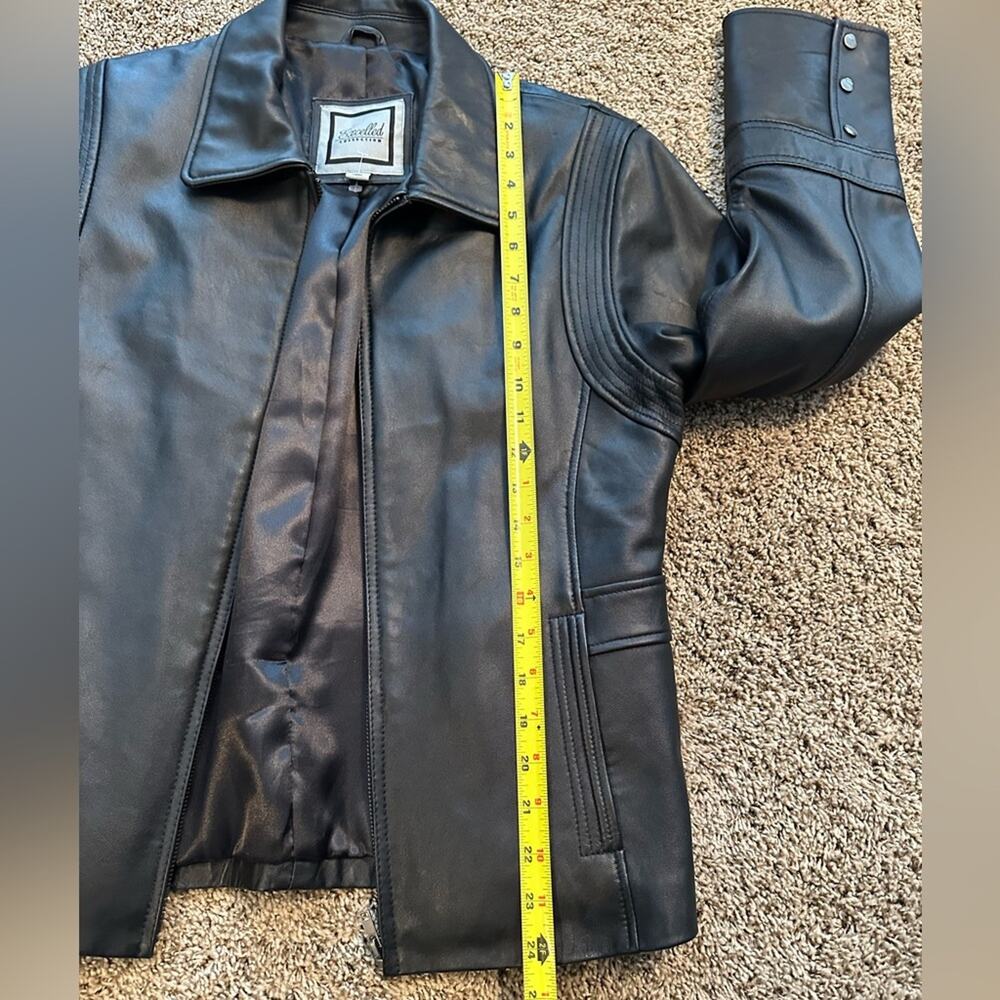 Black leather jacket, EUC, size medium - Picture 9 of 11